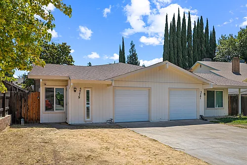 5779 Haskell Ave Photo 1
