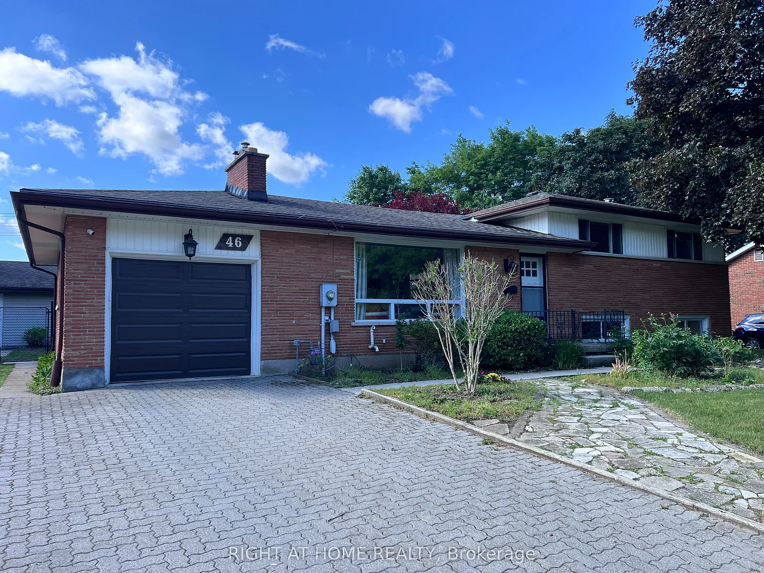 6 bed, $3,700 — Photo 1