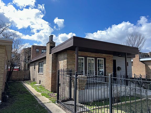 5th image of 1757 E 71st Pl