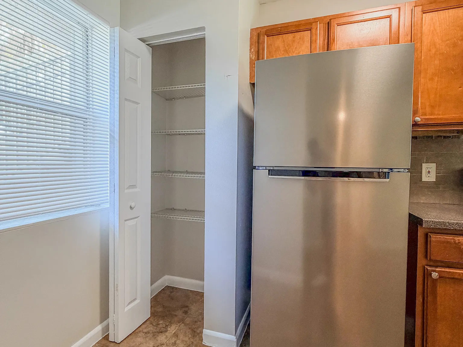 2107 Southeast 3rd Street - 2109 B — Photo 2