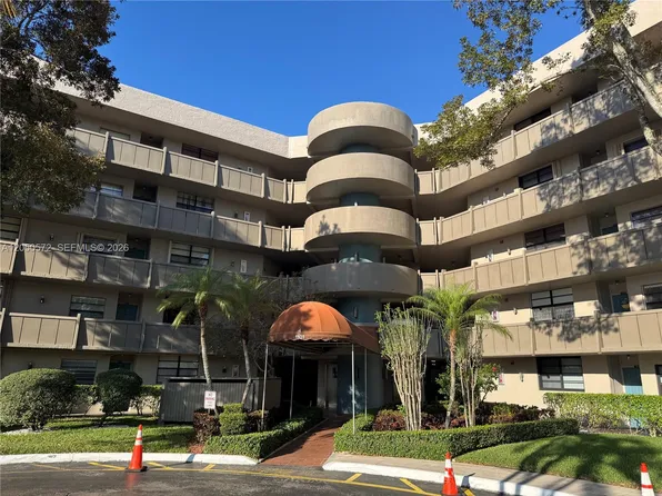 1101 Colony Point Cir APT 102, Pembroke Pines, FL 33026