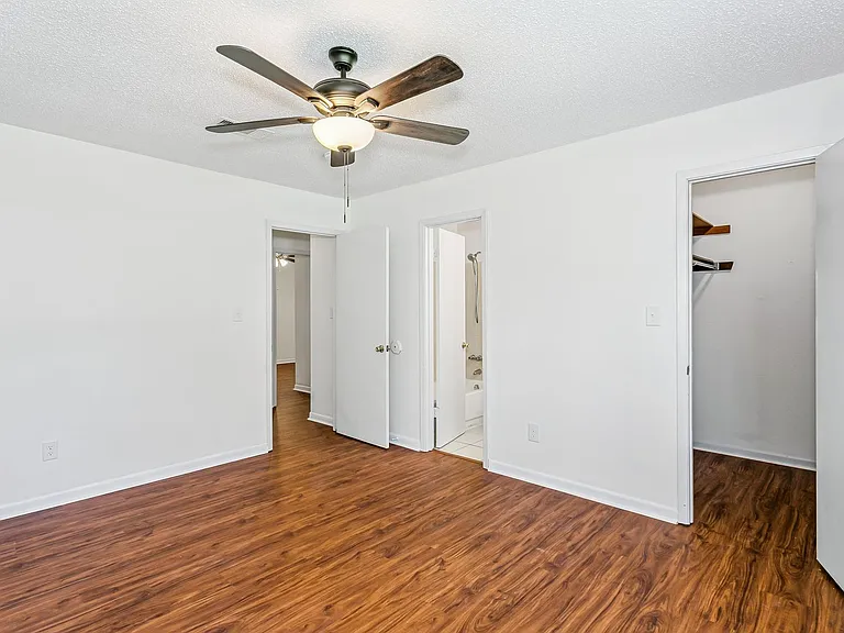 421 Tampico Way — Photo 10