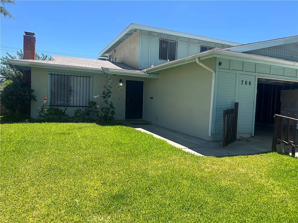 5 bed, 1604 sqft, $2,850 — Photo 1