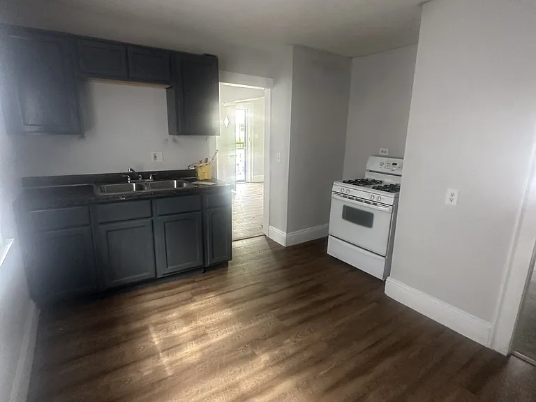 12600 Watterson Ave — Photo 4