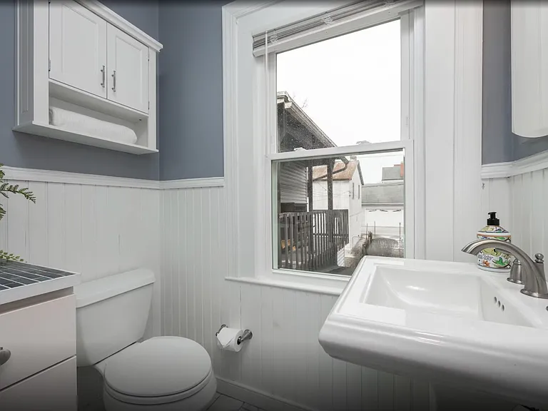 Newly Renovated Bathroom