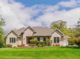 4262 Bellhaven Ln, Oshkosh, WI 54904