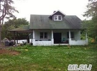 1222 Townline Rd, Hauppauge, NY 11788