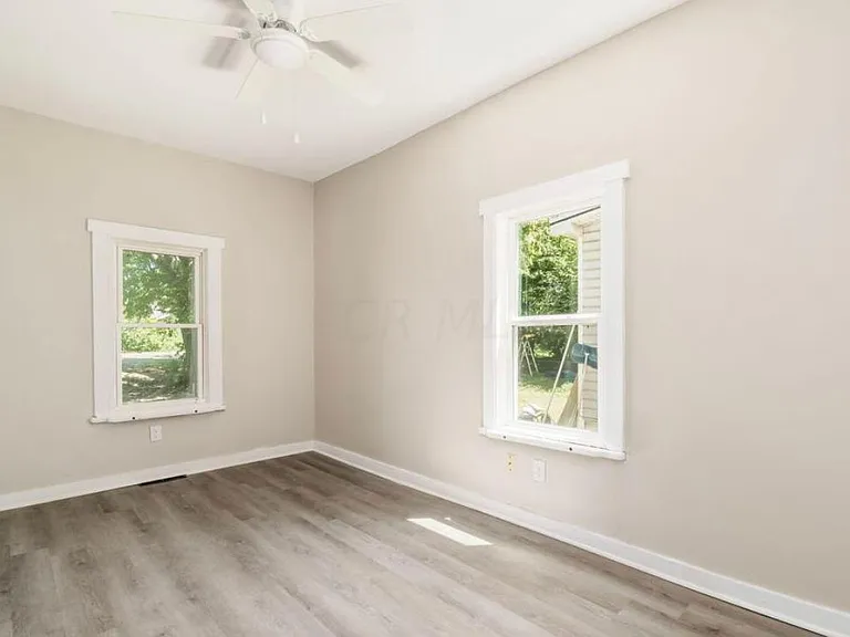 118 S Walnut St #1 — Photo 4