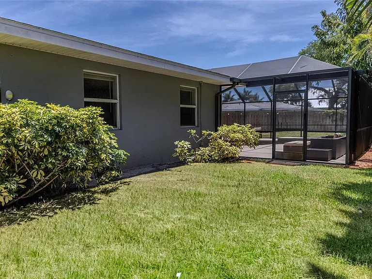 416 Sunset Dr — Photo 79