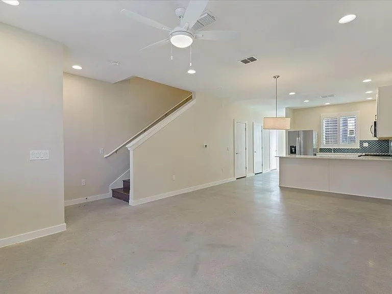 814 N Bluff Dr #76 — Photo 5