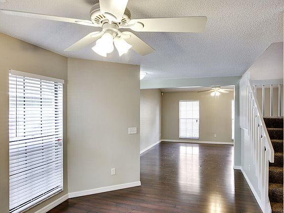 5th image of 1245 Crossfield Dr