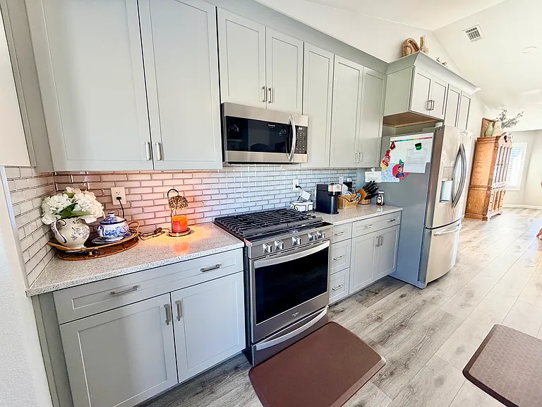 1468 Cornell Ct — Photo 5