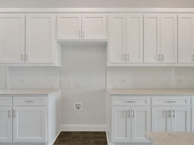 603 Parrino Pkwy — Photo 9