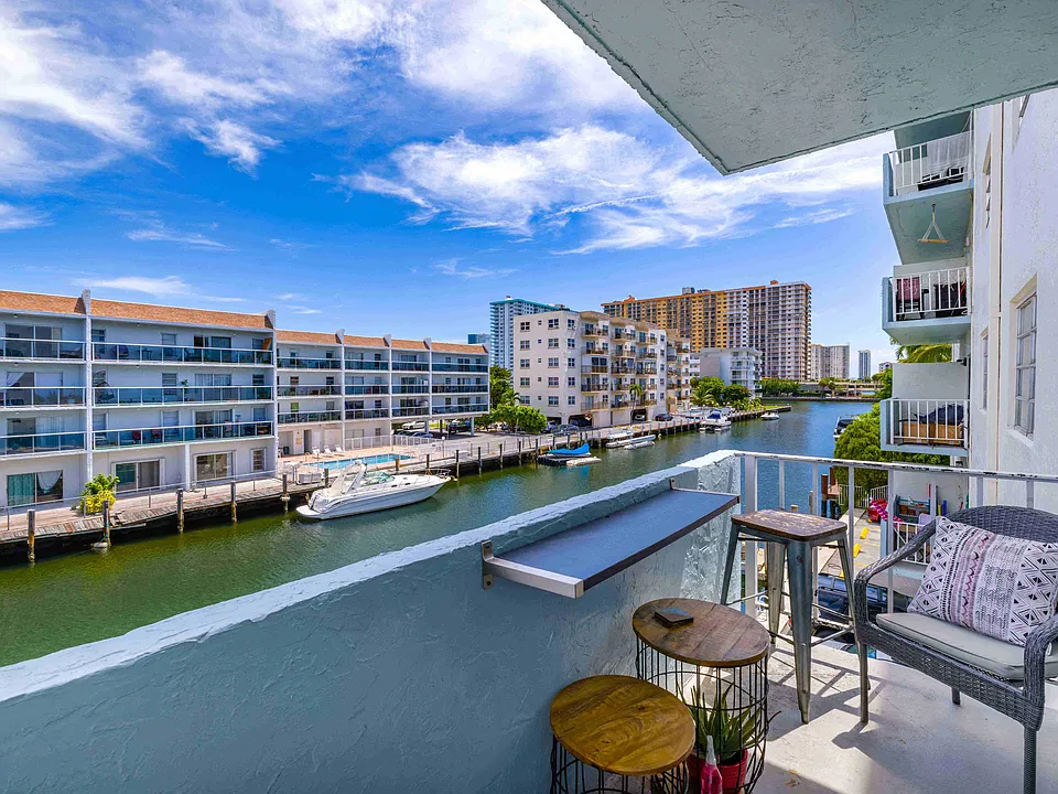 Sunworld Apartments