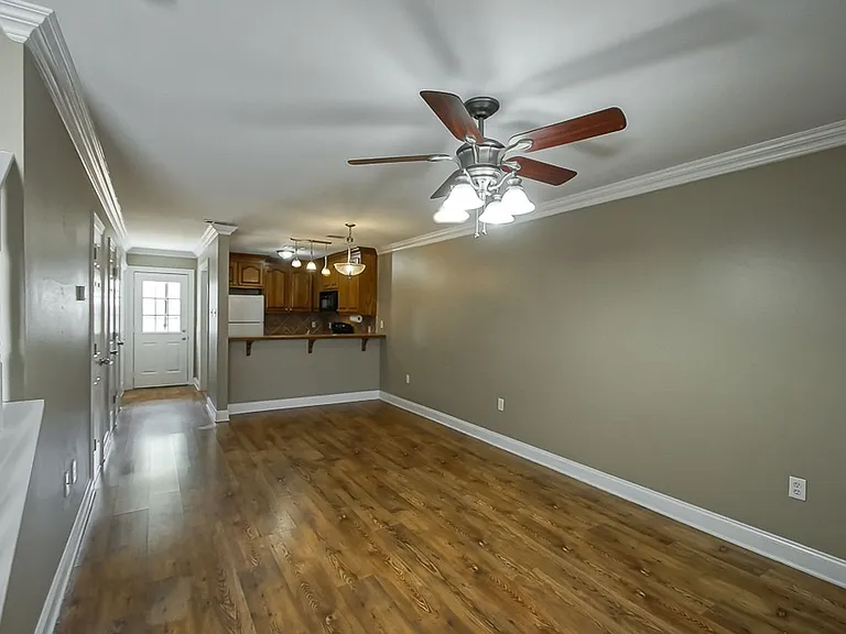 13080 Burgess Ave #8 — Photo 5