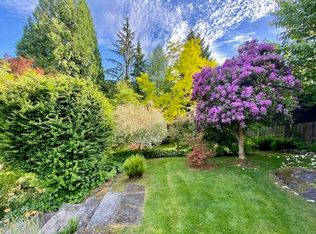 475 Southborough Dr, West Vancouver, BC V7S 1M4