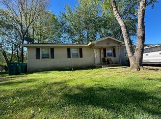 10 Parkridge Dr, North Little Rock, AR 72120
