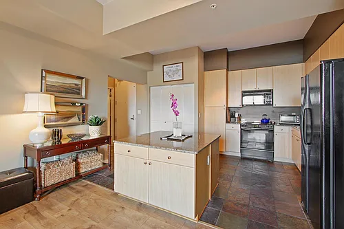 388 E Ocean Blvd Photo 1