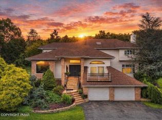 648 Marion Ln, Brodheadsville, PA 18322