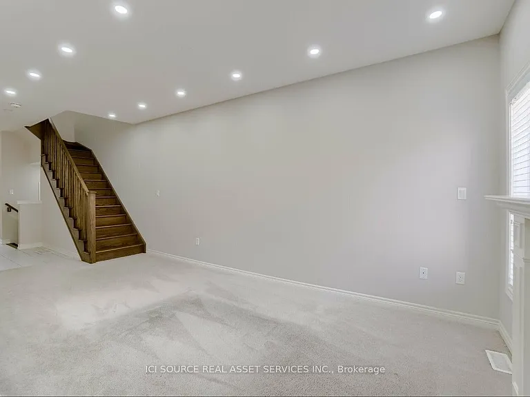 93 Sonoma Valley Cres — Photo 8
