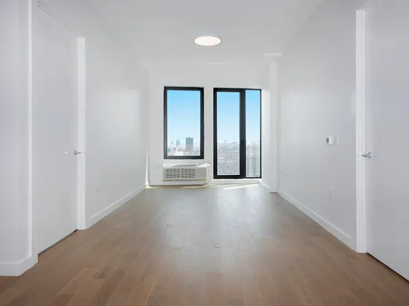 99 Fleet Place image 1 of 38