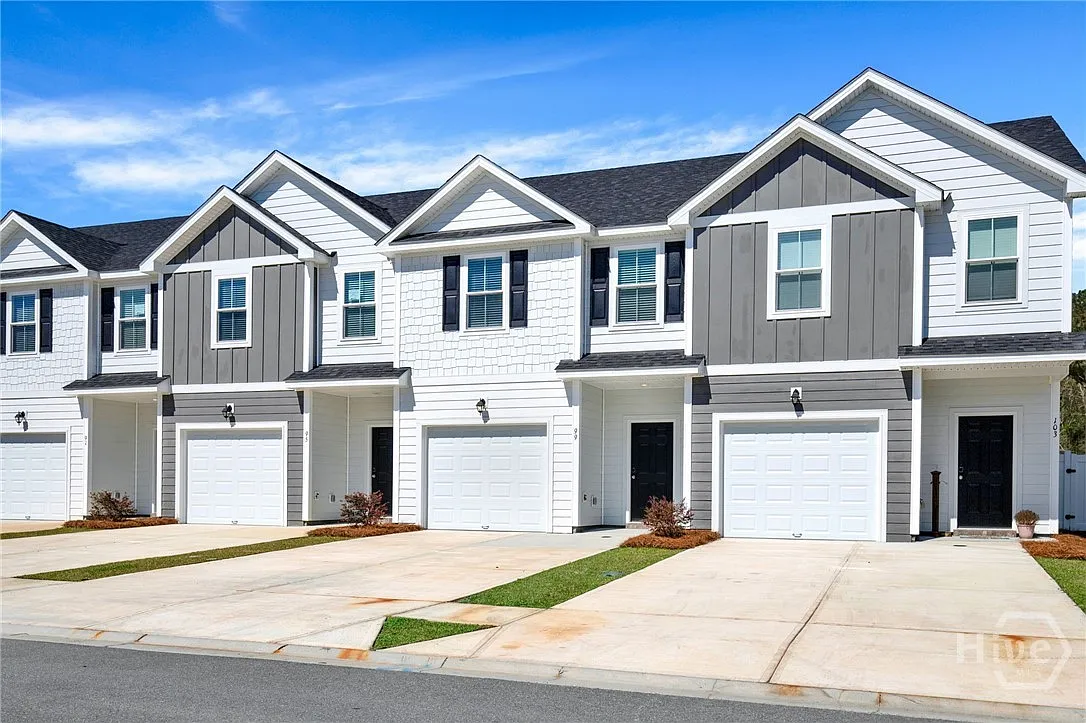 3 bed, 2.5 bath, 1442 sqft, $1,950 — Photo 4