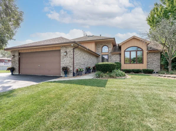 14516 S Casey Ln, Homer Glen, IL 60491