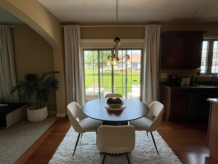 Dry Sage Cir — Photo 13