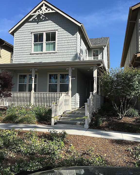 2nd image of 393 B St