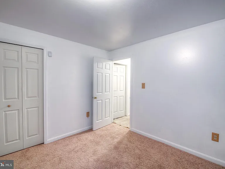 12820 Lake Wilderness Ln — Photo 11