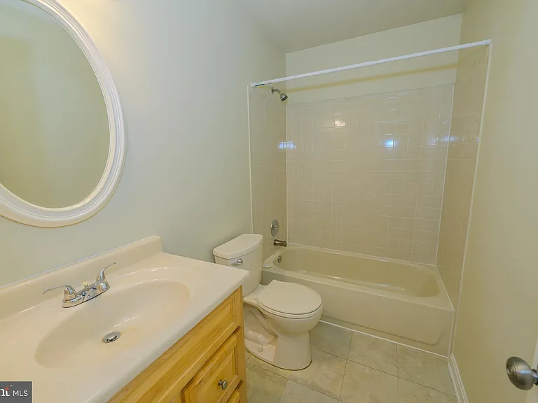 12863 Misty Ln — Photo 24