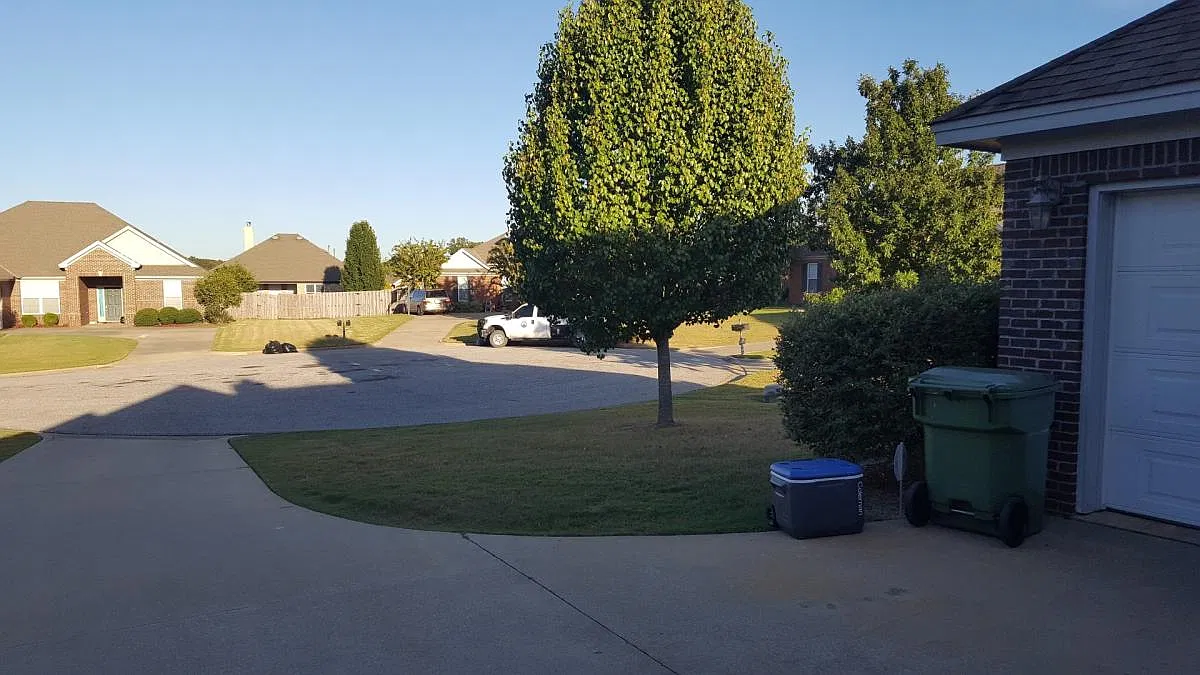4 bed, 2.5 bath, 2050 sqft, $2,250 — Photo 4