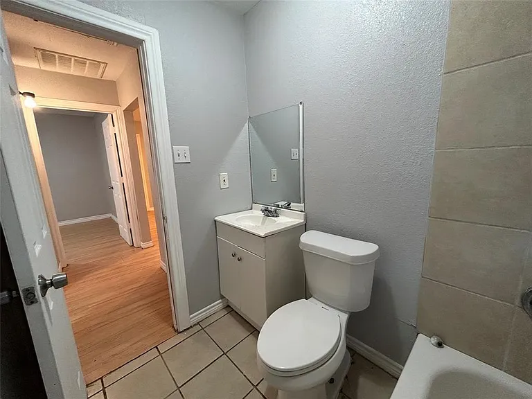 6818 Weston St #2 — Photo 10
