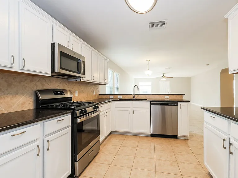 15322 Key Crest Ln — Photo 9