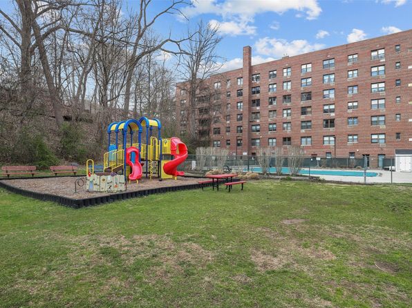 50 Barker Street #738, Mount Kisco, NY 10549