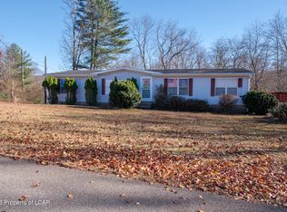 41 Browns Rd, Shickshinny, PA 18655