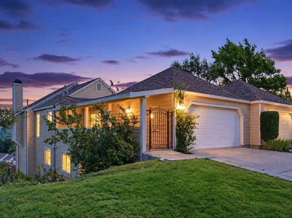1823 Mockingbird Pl, Danville, CA 94526