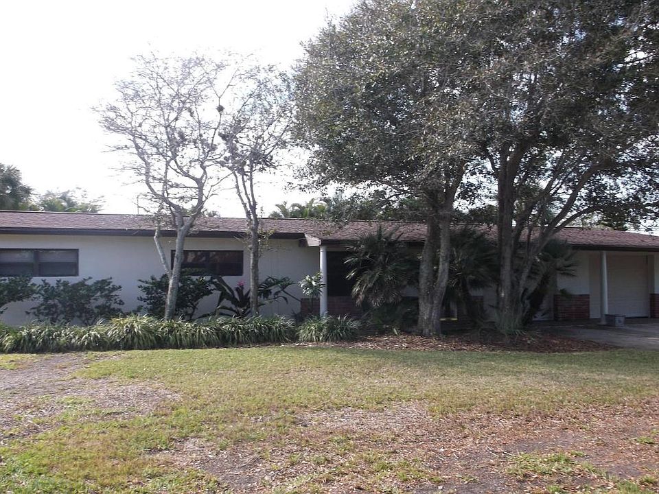 1st image of 385 Cinnamon Dr