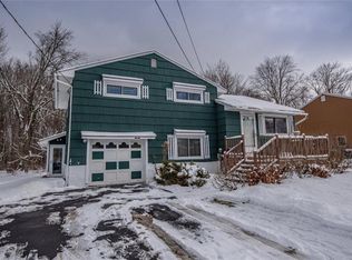 8452 Dawn Dr, Rome, NY 13440