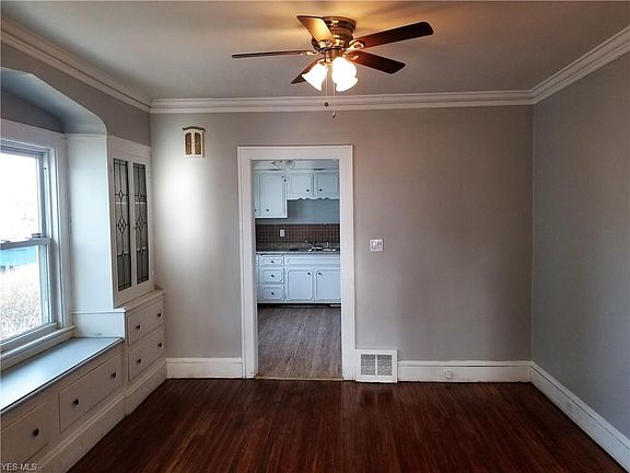 5th image of 5123 E 114th St
