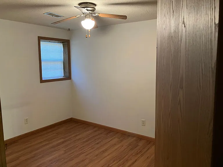 6306 Fairfield Rd — Photo 2