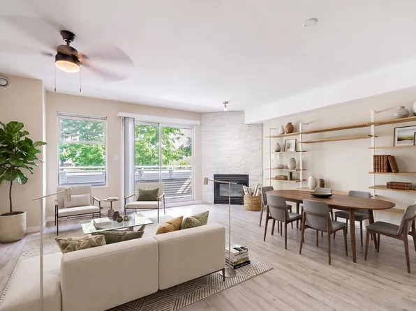 3183 Esmond Ave #204, Burnaby, BC V5G 4V6