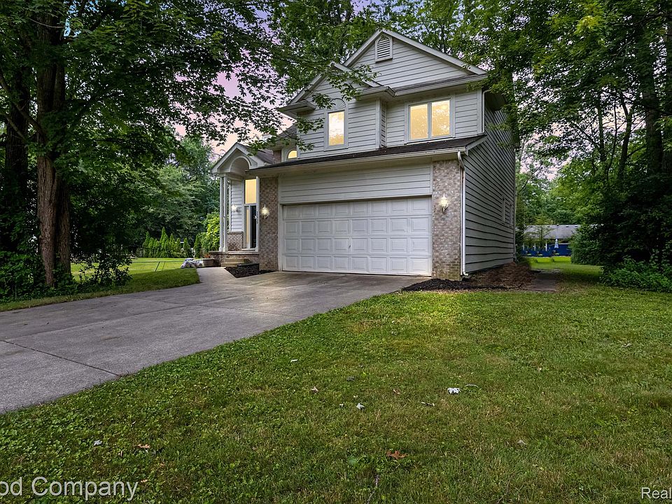 1st image of 23329 Elmgrove St