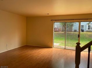 326 Smithwold Rd, Somerset, NJ 08873