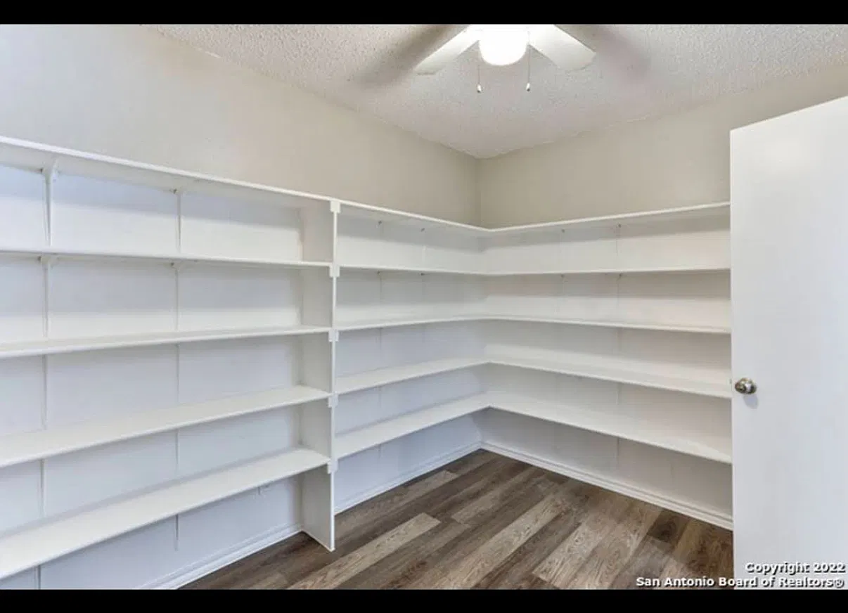 3 bed, 1700 sqft, $1,750 — Photo 2