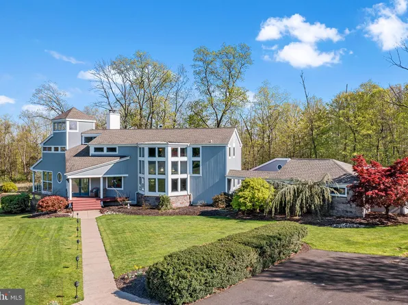 39 Sugar Hill Dr, Telford, PA 18969