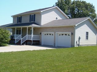 2909 Wakefield St, Colonial Beach, VA 22443