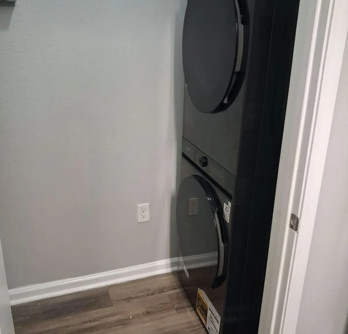 2 bed, 1101 sqft, $1,500 — Photo 1
