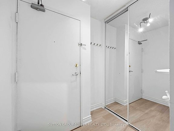 5th image of 3077 Weston Rd #1901