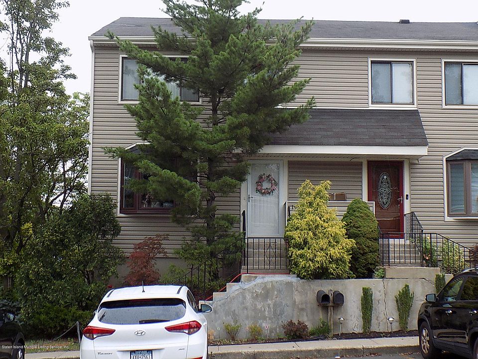 1st image of 19 Arrowood Ct